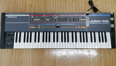 シンセサイザー|ROLAND