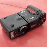 コンパクトデジタルカメラ|NIKON