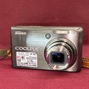 コンパクトデジタルカメラ|NIKON