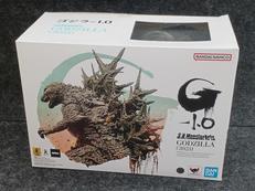 S.H.MONSTERARTS|BANDAI