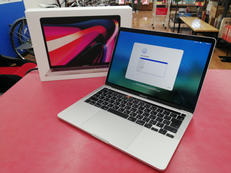MACBOOK PRO|APPLE