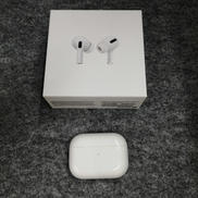 AIRPODS PRO|APPLE