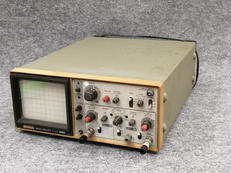 【ジャンク】通電確認済みオシロスコープ|HITACHI