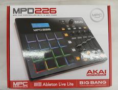 MIDIコントローラー|AKAI