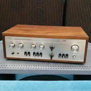 プリメインアンプ|LUXMAN