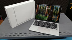 MACBOOK AIR|APPLE