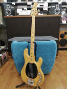 エレキベース|MUSIC MAN