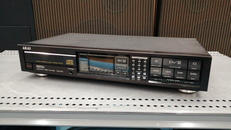 CDプレーヤー|AKAI