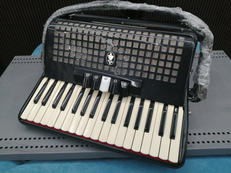 アコーディオン|TASCANNI