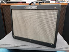 ギターアンプ|FENDER