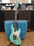 エレキベース|FENDER