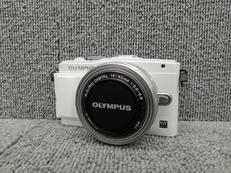 ミラーレス一眼|OLYMPUS