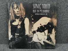 SONIC YOUTH/RIOT IN MELBOURNE|BIG CAR
