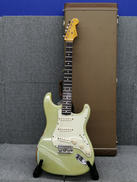 ストラトキャスタータイプ|FENDER