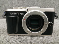 ミラーレス一眼|OLYMPUS