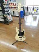エレキベース|FENDER JAPAN