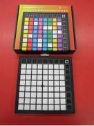 MIDIフィジカルコントローラー|NOVATION