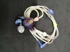 イヤホン|MOONDROP