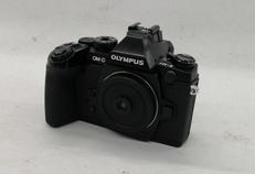 ミラーレス一眼|OLYMPUS