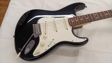 エレキギター ストラトキャスタータイプ|FENDER USA