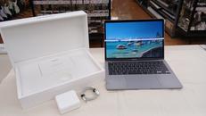 MACBOOK PRO|APPLE