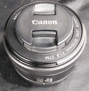 単焦点レンズ|CANON