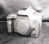 デジタル一眼レフカメラ|CANON