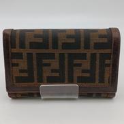 二つ折り財布|FENDI