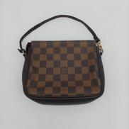 トゥルースメイクアップハンドポーチ|LOUIS　VUITTON