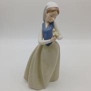 鳥を抱きかかえる少女|LLADRO