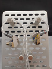 イヤホン|水月雨