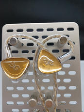 イヤホン|ELYSIAN　ACOUSTIC　LABS