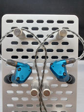 イヤホン|CAMPFIRE　AUDIO