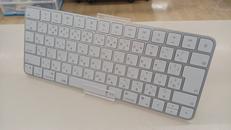 MAGIC KEYBOARD|APPLE