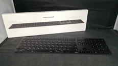 MAGIC KEYBOARD|APPLE