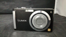 コンパクトデジタルカメラ|PANASONIC