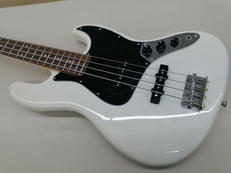 エレキベース|LEGEND