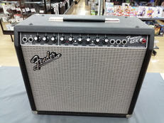 ギターアンプ|FENDER