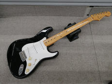 エレキギター ストラトキャスタータイプ|FENDER