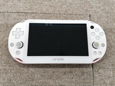 PS VITA/PCH-2000|SONY