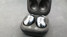 ワイヤレスイヤホン|SAMSUNG