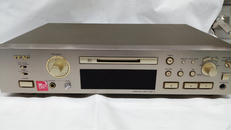 TEAC テアックMDボックス & MD30枚 中古 71RXH0Ed02L._UF894,1000_QL80_.jpg
