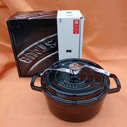 ピコ・ココット 22 CM, ラウンド, シャイニーブラック|STAUB