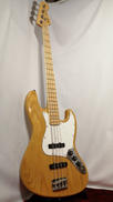 エレキベース|FENDER JAPAN