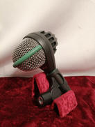 ダイナミックマイク|AKG