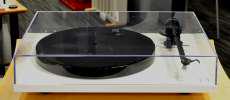 レコードプレーヤー|REGA