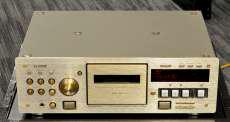 カセットデッキ|TEAC