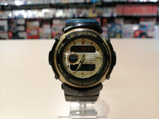 デジタル腕時計|CASIO