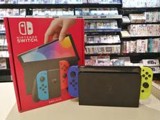 SWITCH 有機EL