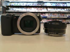 ミラーレス一眼レンズキット|SONY